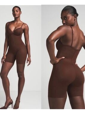 Skims Ultimate Body Push-Up Enhancing Padded Midthigh Bodysuit Brown Small NWT